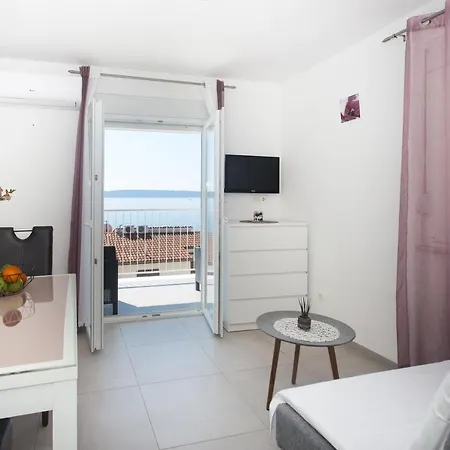 Apartments Bandic - 30 Meters To The Beach Trogir Exterior photo