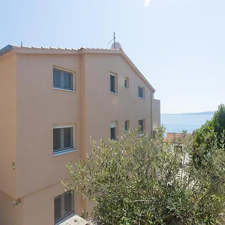 Apartments Bandic - 30 Meters To The Beach Trogir Exterior photo