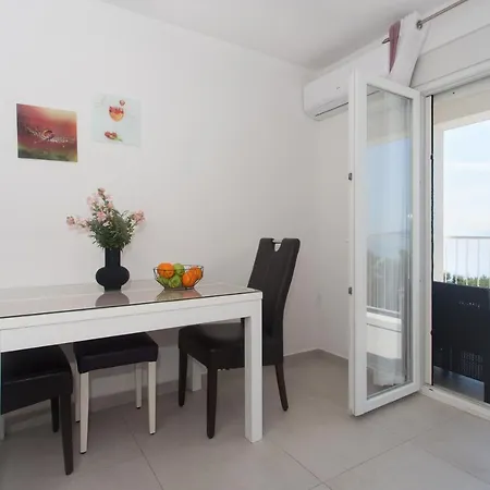 Apartments Bandic - 30 Meters To The Beach Trogir Exterior photo