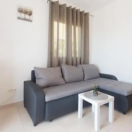 Apartments Bandic - 30 Meters To The Beach Trogir Exterior photo