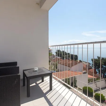 Apartments Bandic - 30 Meters To The Beach Trogir Exterior photo